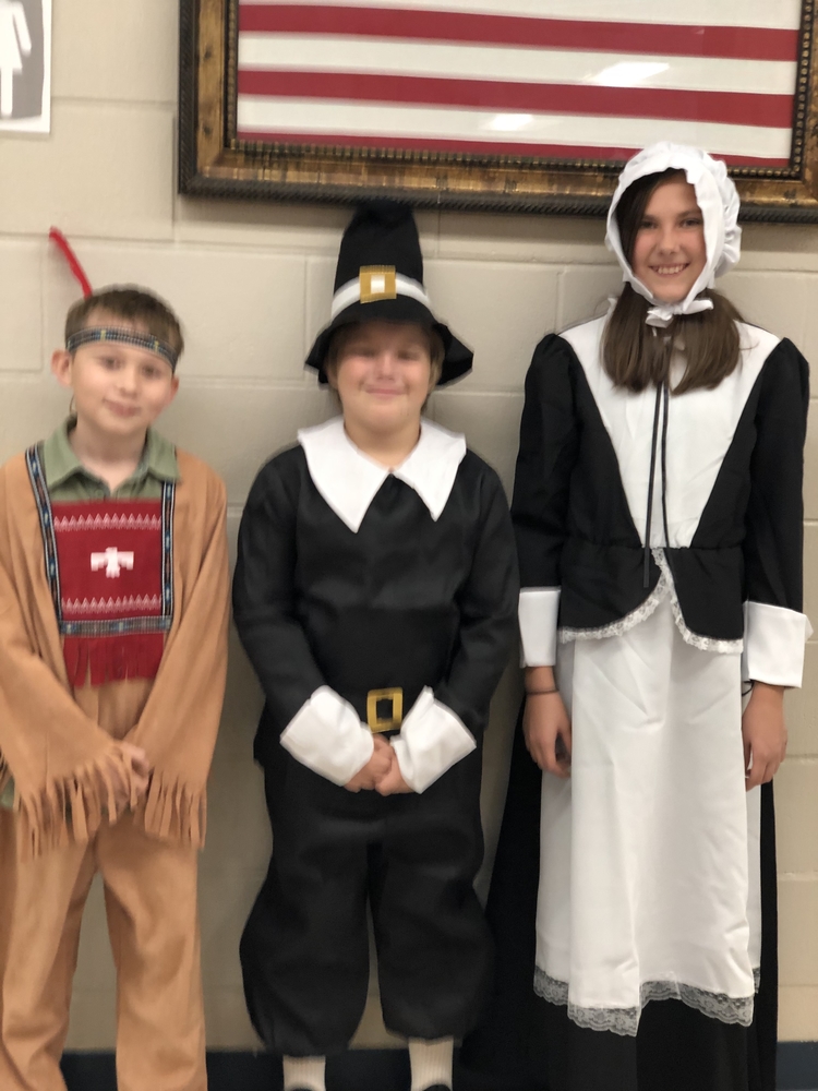 Singleton Elementary celebrates Thanksgiving 